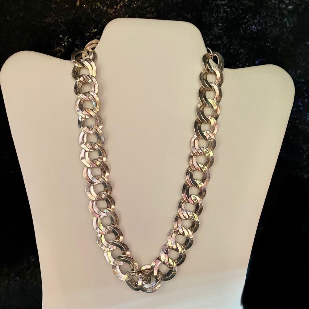 Gorgeous Large Link Silver Tone Necklace
